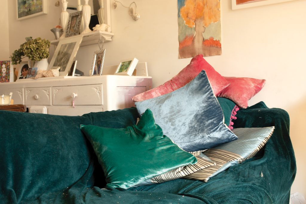 Senka Loosemore – Exposure Syndrome - 24 hours